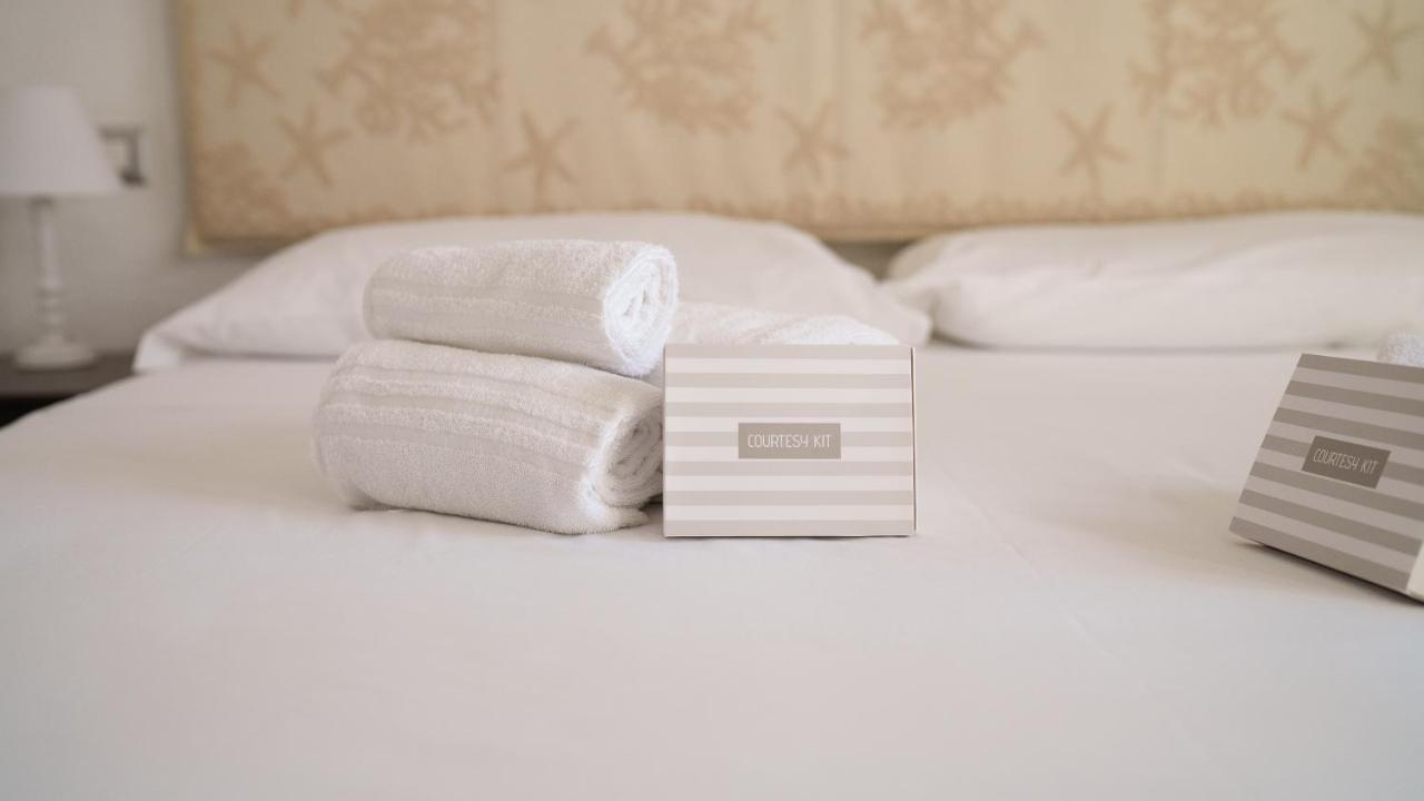 Welcomely - Maresole La Cinta San Teodoro  Ngoại thất bức ảnh